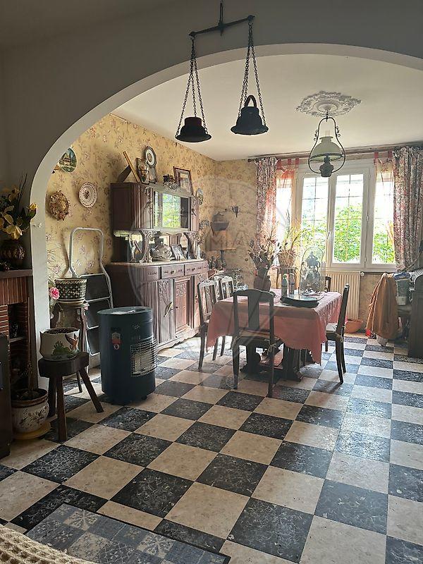 Maison - 144 m² - 6 pièces