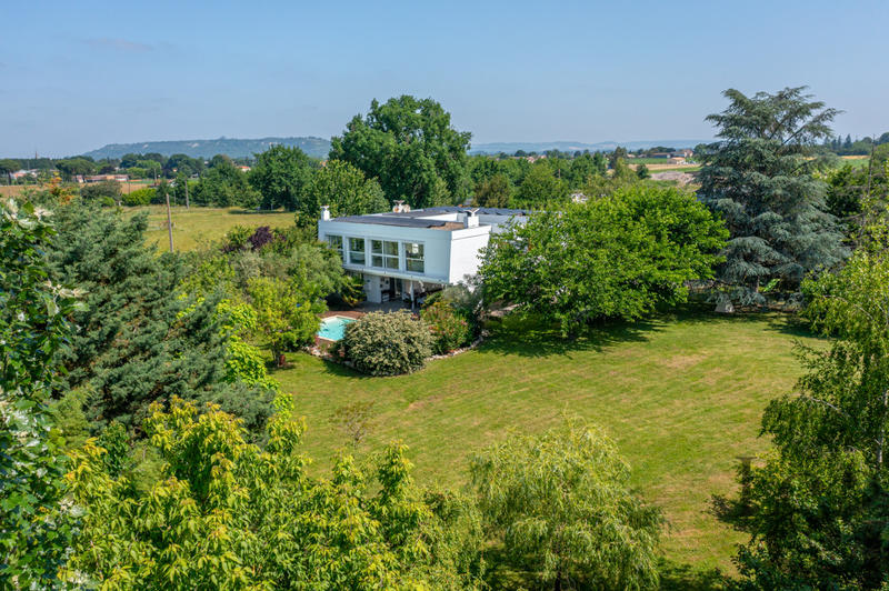 Maison - 254 m² - 7 pièces