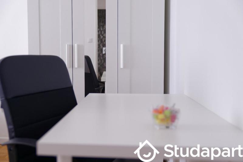 Chambre - 9 m² - 1 pièce