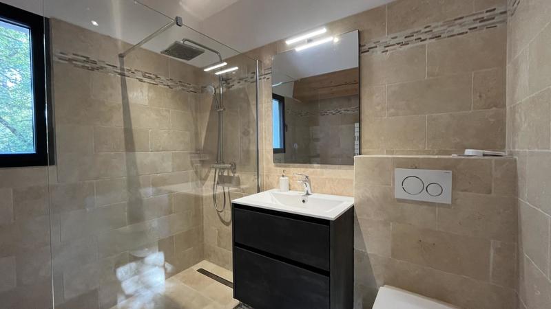 Propriété - 246 m² - 8 pièces