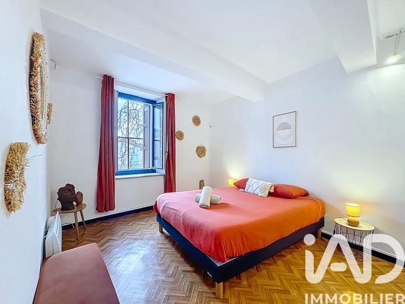 Maison - 297 m² - 7 pièces