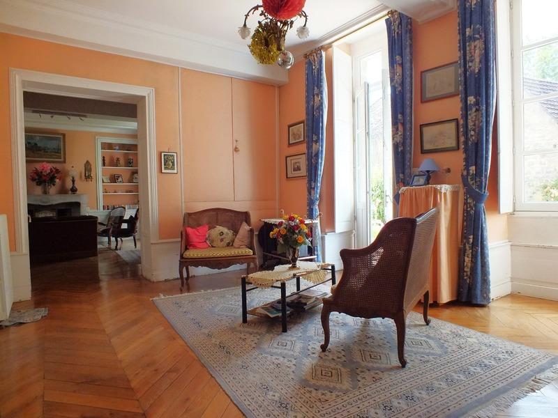 Propriété - 450 m² - 15 pièces