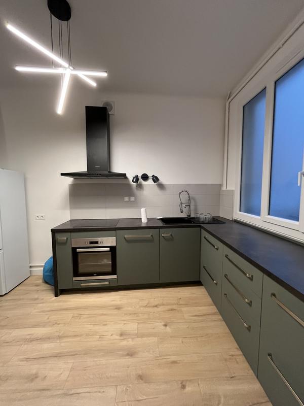 Appartement - 93 m² - 4 pièces