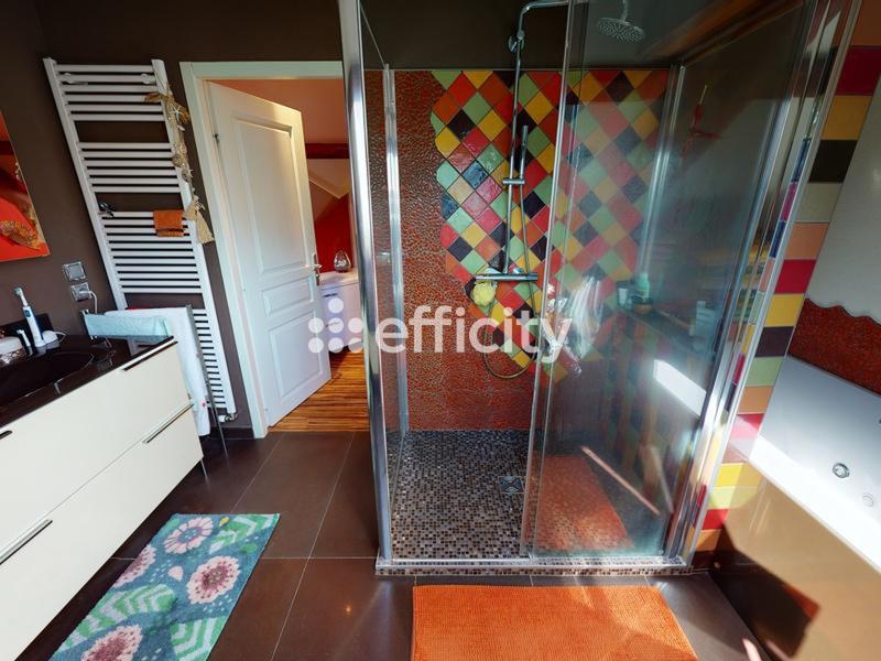 Maison - 160 m² - 9 pièces