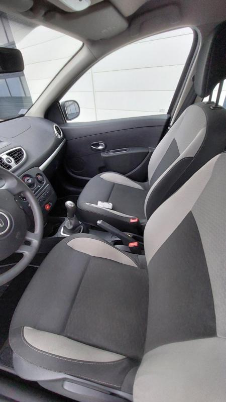 Renault Clio III Expression Clim 1.2 Tce 100 Eco2