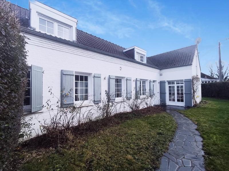 Maison - 129 m² - 8 pièces