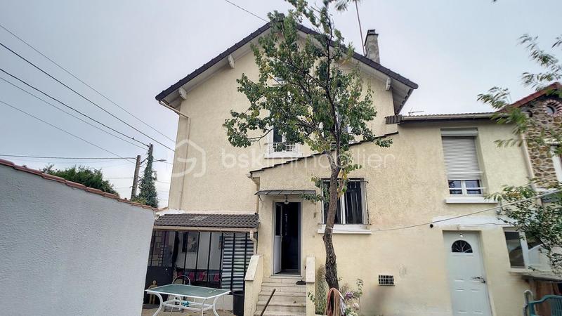 Maison - 120 m² - 7 pièces