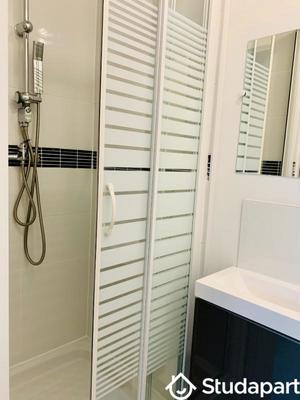 Chambre - 12 m² - 1 pièce