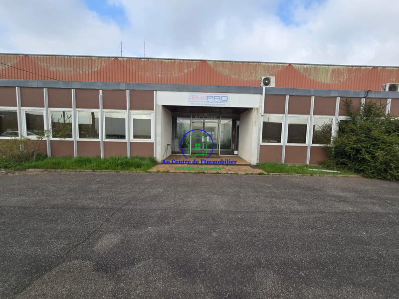 Local d'activités - 3 150 m²