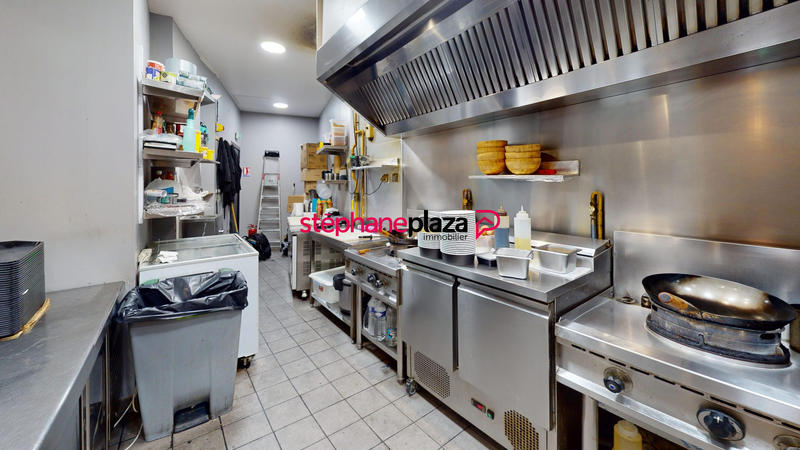Fonds de commerce - Local commercial - 111 m²
