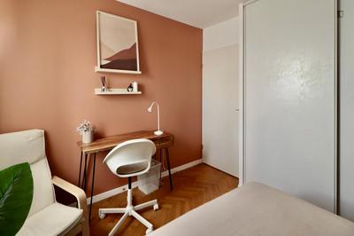 Chambre - 11 m² - 4 pièces