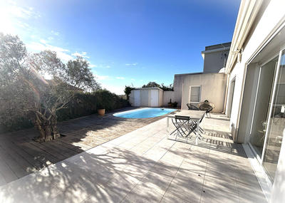 Maison - 176 m² - 5 pièces