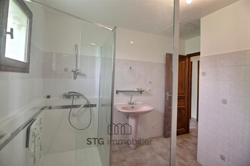 Maison - 88 m² - 4 pièces