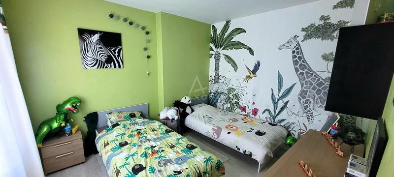 Maison - 99 m² - 5 pièces