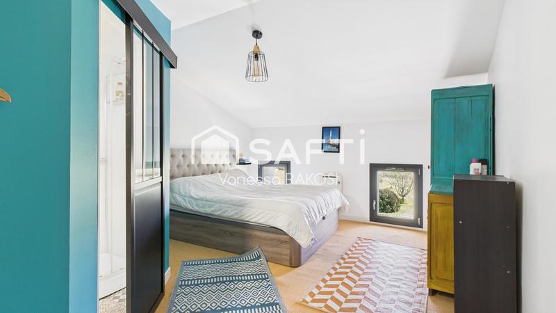 Maison - 265 m² - 8 pièces