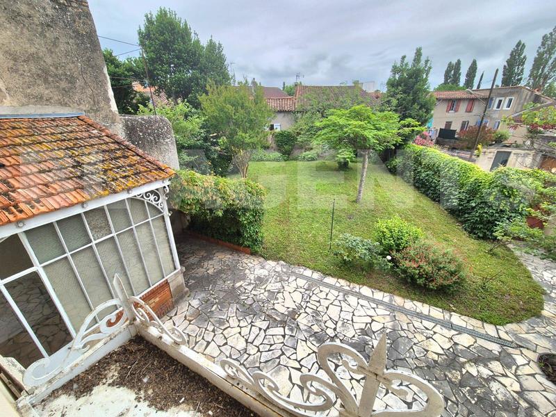 Maison - 245 m² - 7 pièces