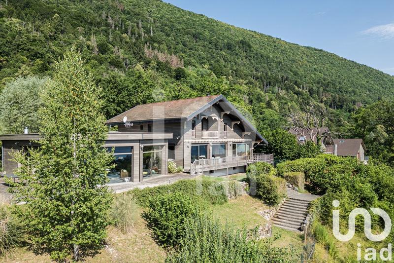 Maison - 332 m² - 8 pièces