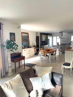 Maison - 105 m² - 4 pièces