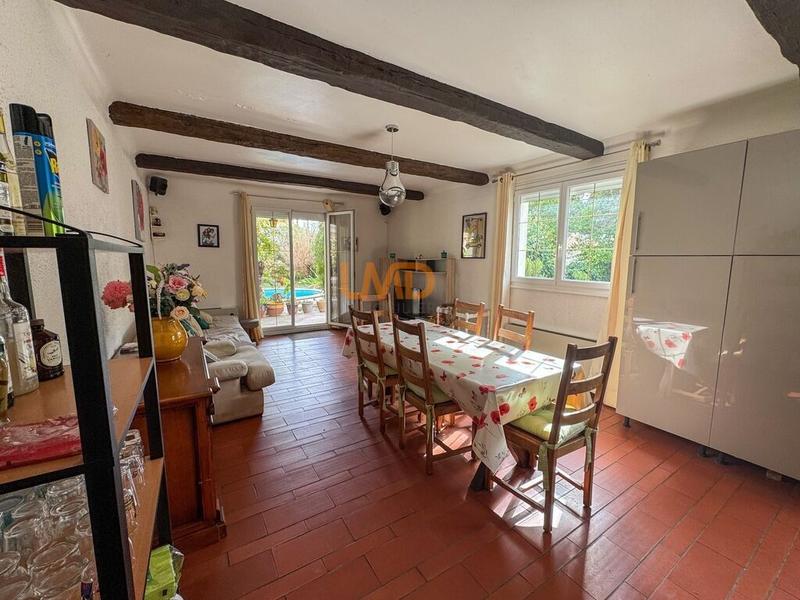 Maison - 185 m² - 6 pièces