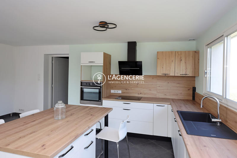 Villa - 90 m² - 4 pièces