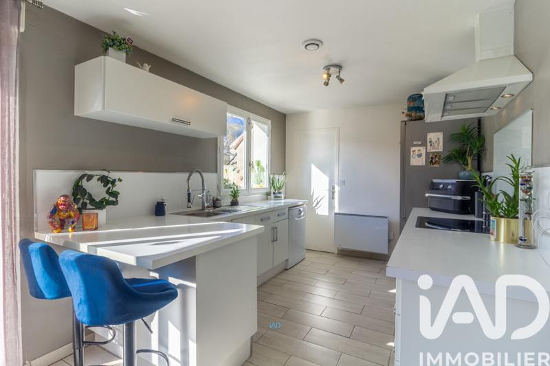 Maison - 137 m² - 6 pièces