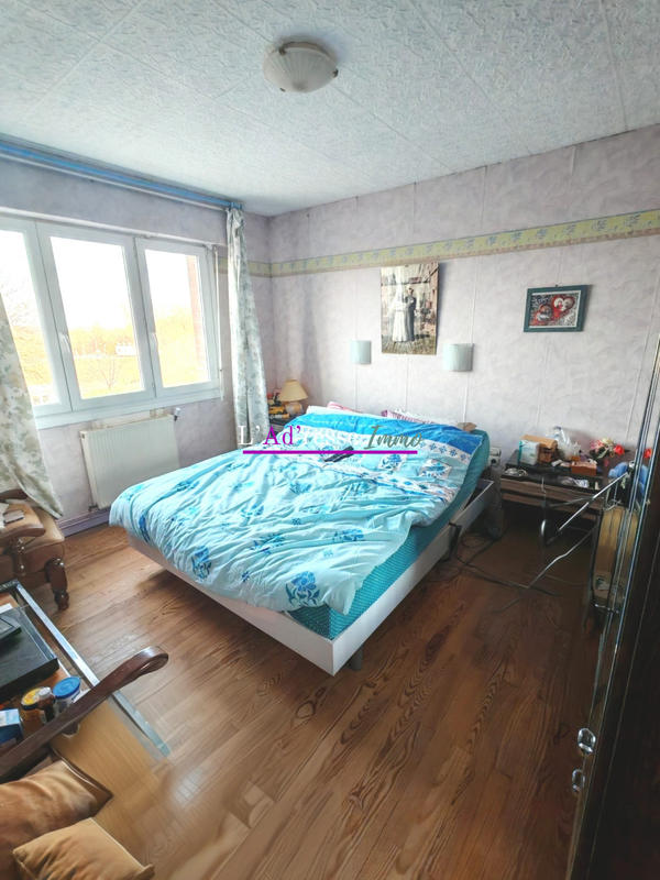 Maison - 99 m² - 5 pièces