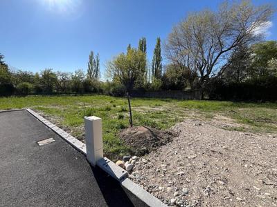 Terrain constructible - 574 m²