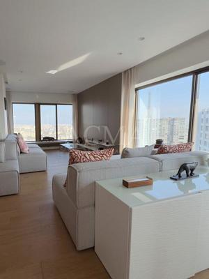 Appartement - 106 m² - 4 pièces