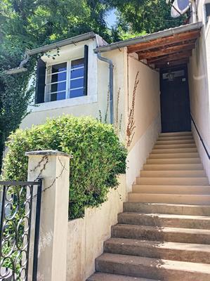 Maison traditionnelle - 130 m² - 8 pièces