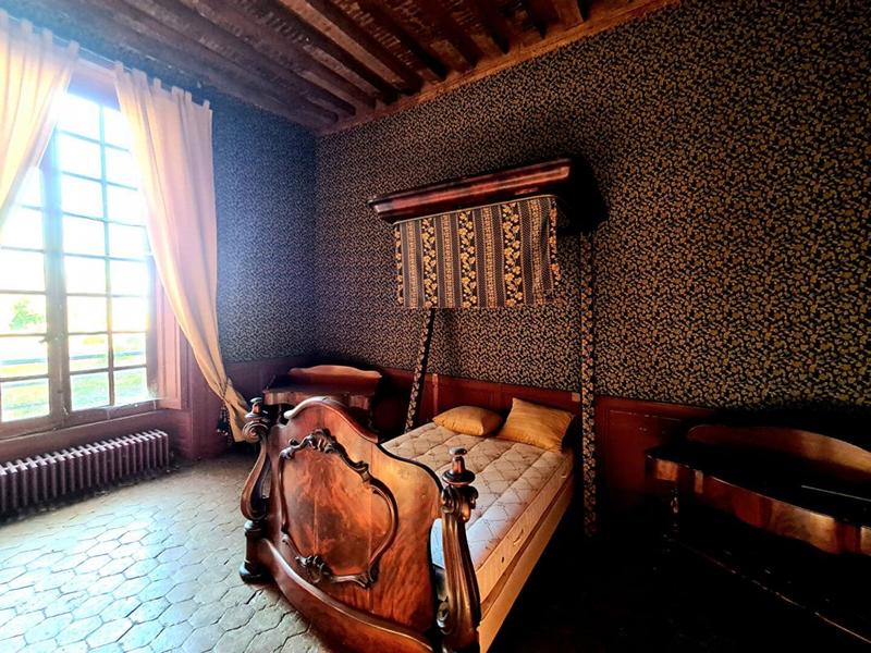 Château - 2 246 m² - 40 pièces