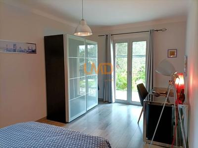 Propriété - 165 m² - 6 pièces