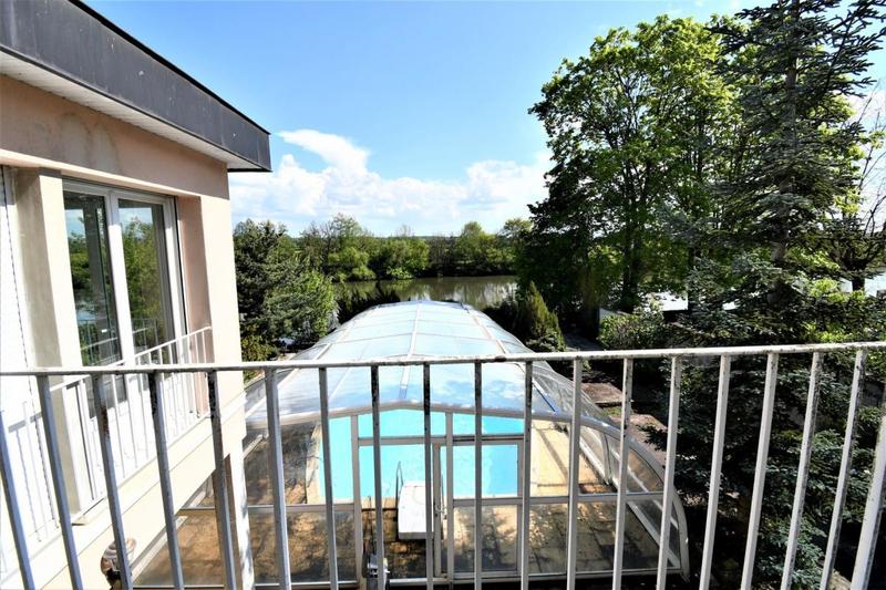 Propriété - 287 m² - 8 pièces