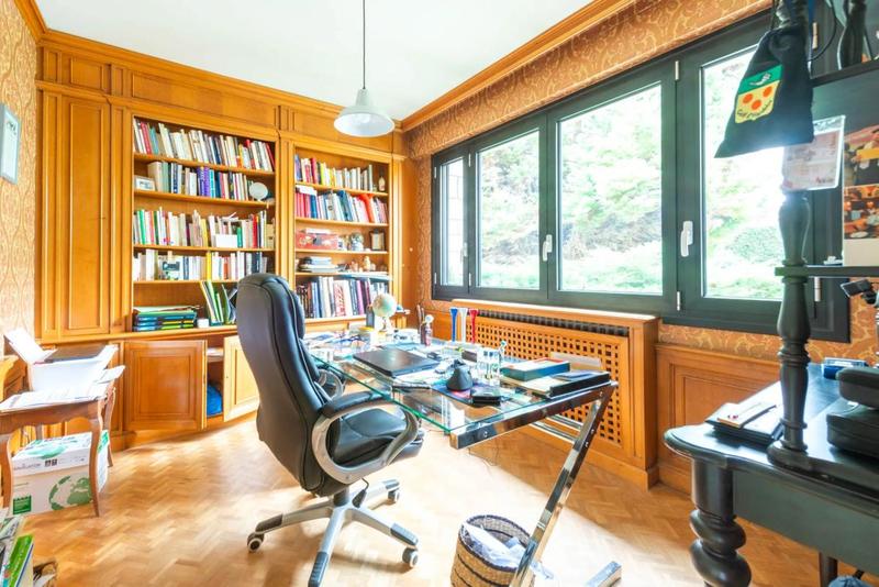 Maison - 200 m² - 8 pièces