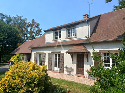 Maison - 170 m² - 8 pièces