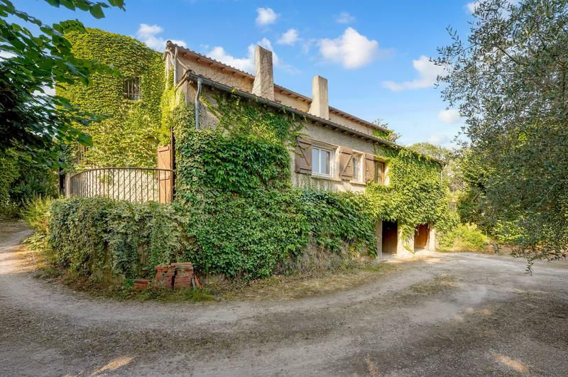 Maison traditionnelle - 217 m² - 7 pièces