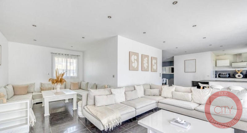 Maison contemporaine - 144 m² - 6 pièces