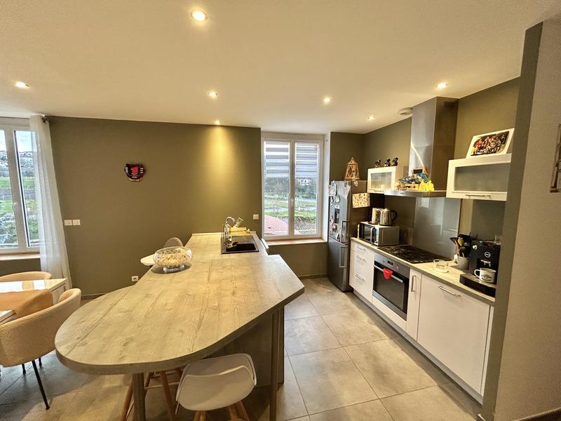 Appartement - 100 m² - 5 pièces