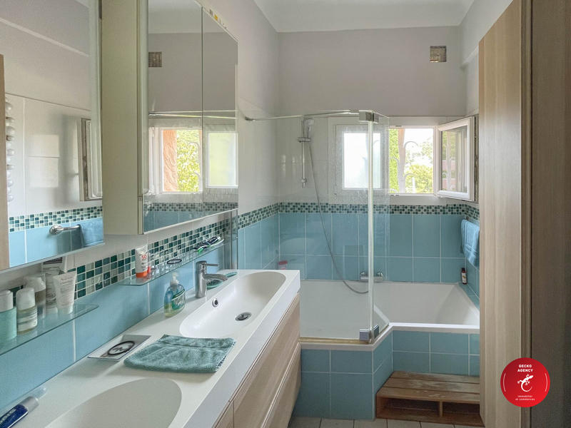 Maison - 136 m² - 7 pièces