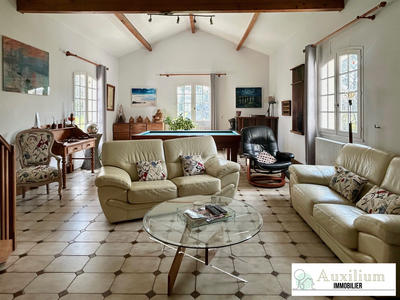 Maison traditionnelle - 146 m² - 6 pièces