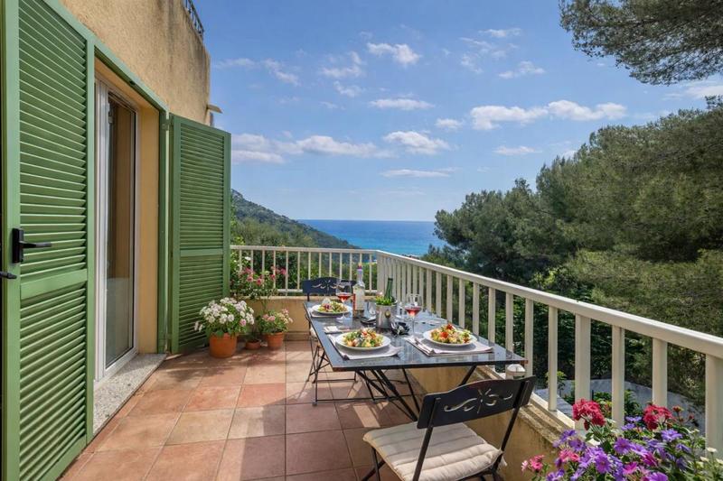 Villa - 100 m² - 3 pièces