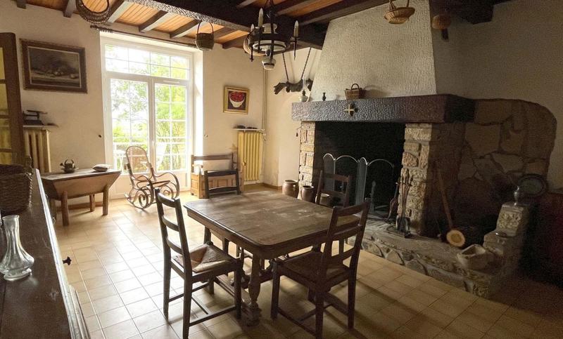 Maison de maîtres - 300 m² - 7 pièces