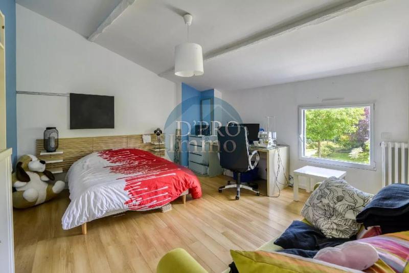 Maison - 284 m² - 8 pièces