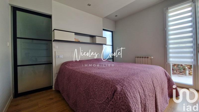 Maison - 230 m² - 8 pièces