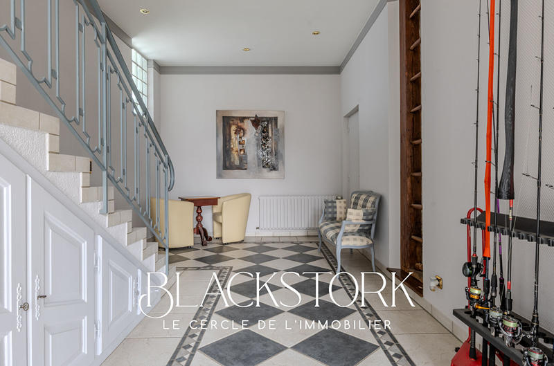 Maison - 170 m² - 5 pièces