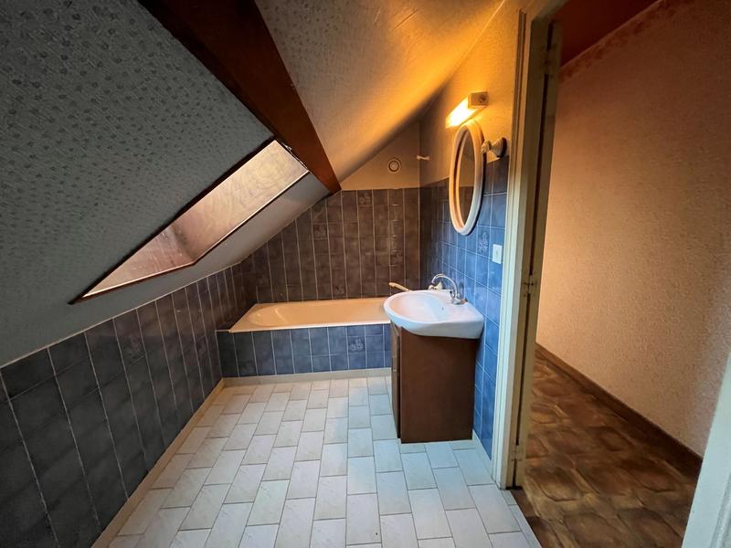 Maison traditionnelle - 171 m² - 7 pièces