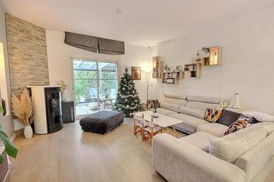 Maison - 111 m² - 5 pièces