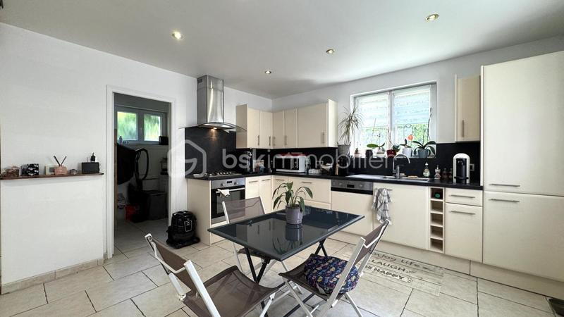 Maison - 148 m² - 7 pièces