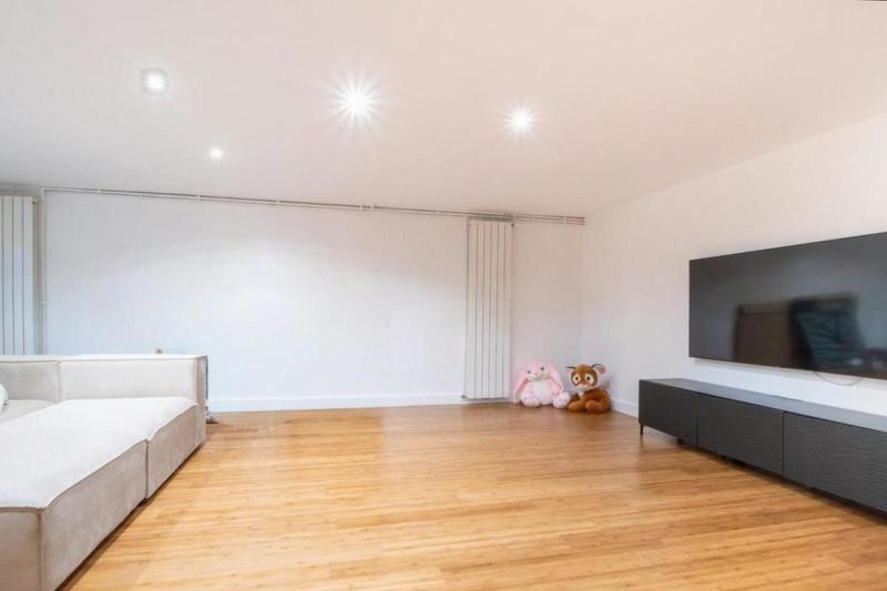 Villa - 182 m² - 7 pièces