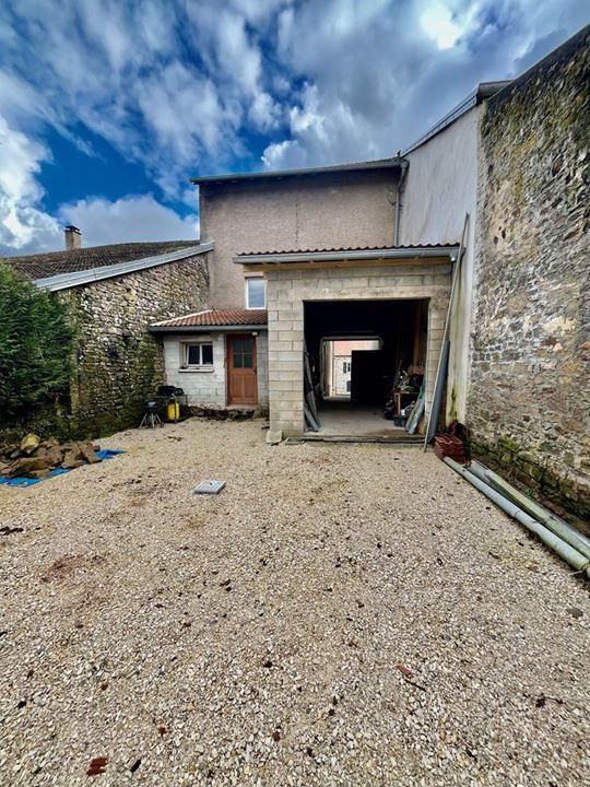 Maison traditionnelle - 80 m² - 4 pièces