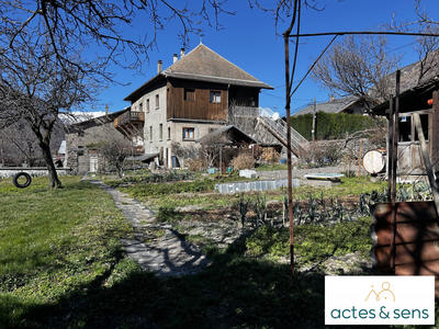 Maison ancienne - 147 m² - 6 pièces